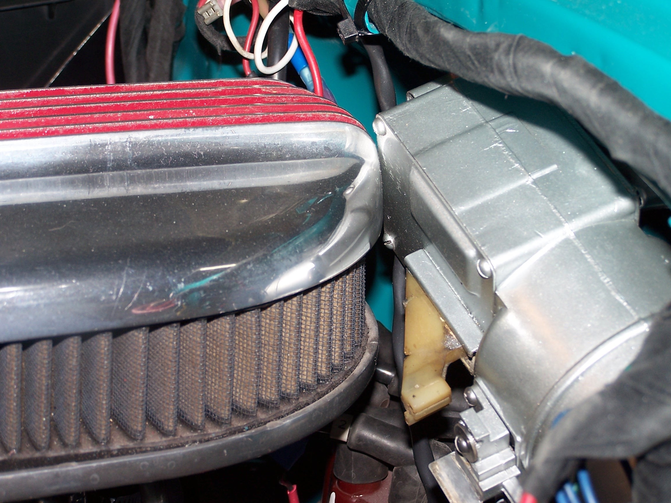 Clearance problem with aircleaner and wiper motor