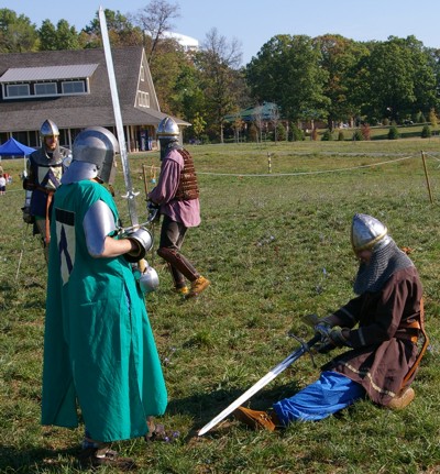 Squire Riochard defeats Squire William.